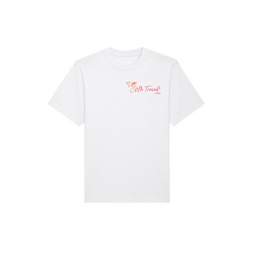 White Stanley/Stella Freestyler Heavy Organic Cotton Unisex T-shirt with the phrase "c'est très chic" printed in red cursive font on the left chest area.
