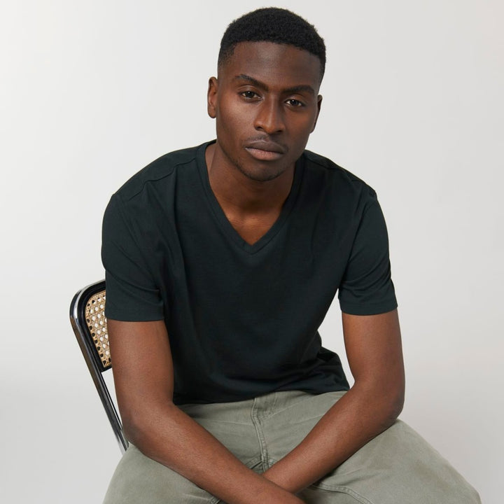 STTM562 Stanley Presenter Men's V-Neck Organic Cotton T-Shirt